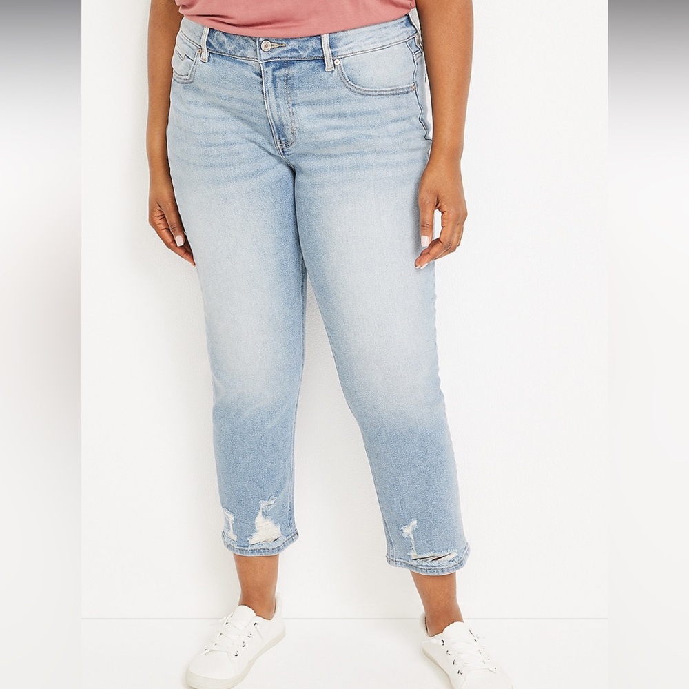 Plus Size KanCan™ Boyfriend Mid Rise Ripped Ankle Jean size 31